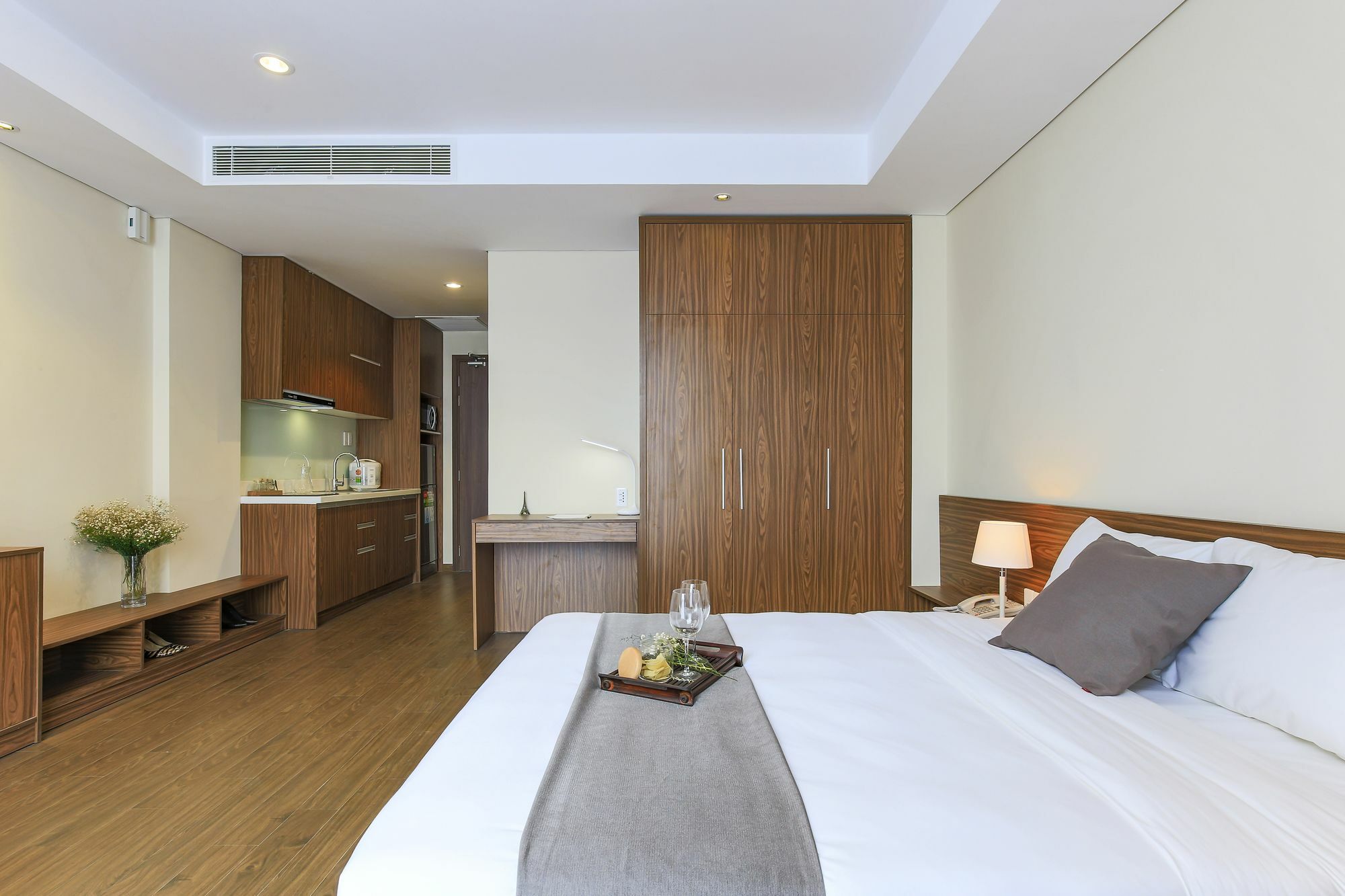 Aurora Serviced Apartments (Adults Only) Ho Şi Min Dış mekan fotoğraf