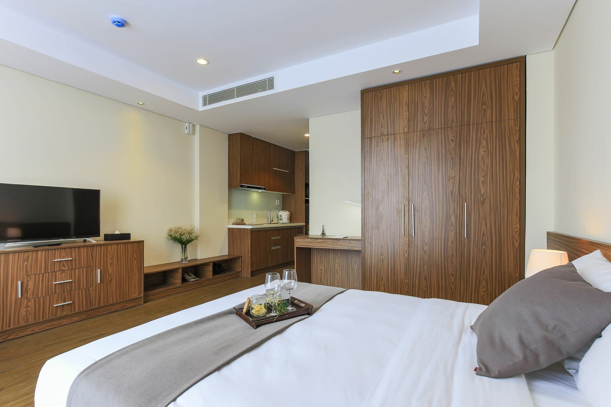 Aurora Serviced Apartments (Adults Only) Ho Şi Min Dış mekan fotoğraf